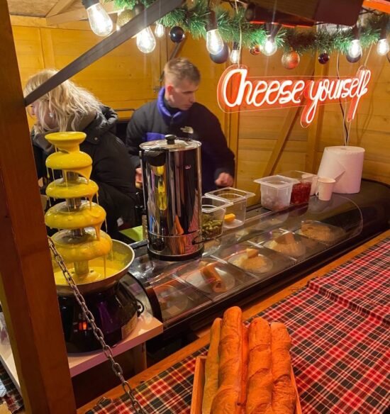 Рождественская ярмарка в центре Варшавы