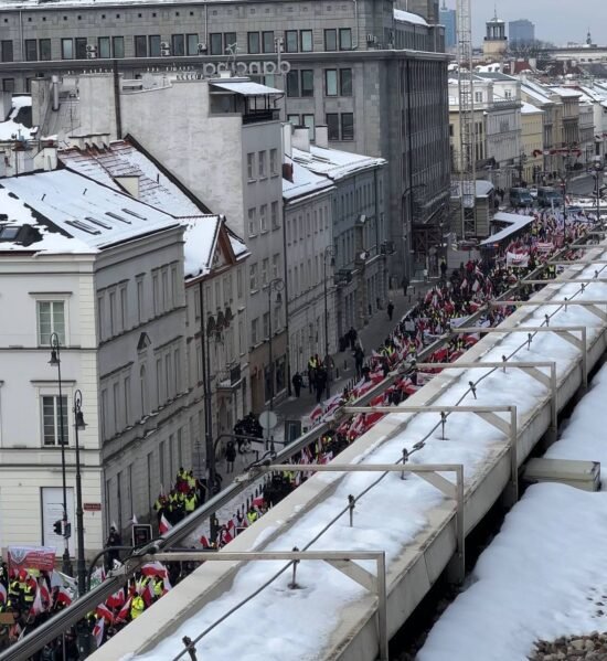 Протест фермеров в Варшаве