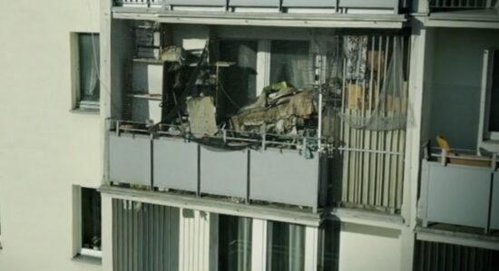 В Варшаве 80-летний мужчина завалил свою квартиру мусором