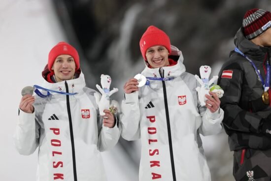 Кацпер Томасяк и Павел Вонсек завоевали серебро на олимпийских играх 2026