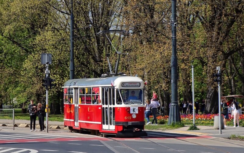 Ретро-трамвай в Варшаве