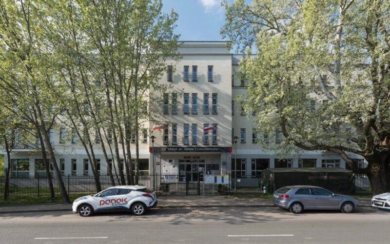 Управление по делам иностранцев в Варшаве
